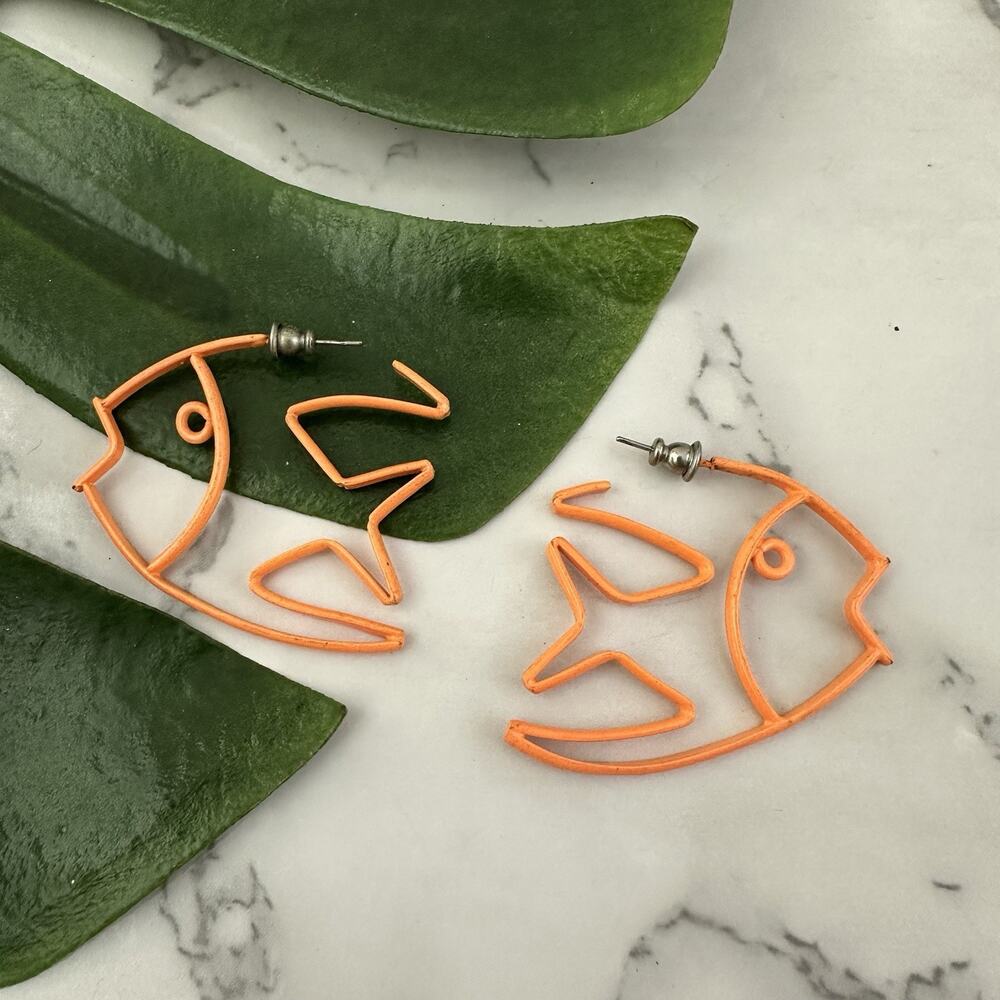Vintage 90s Angel Fish Shaped Earrings Neon Orange Metal 3d Novelty Tropical - Picture 2 of 3